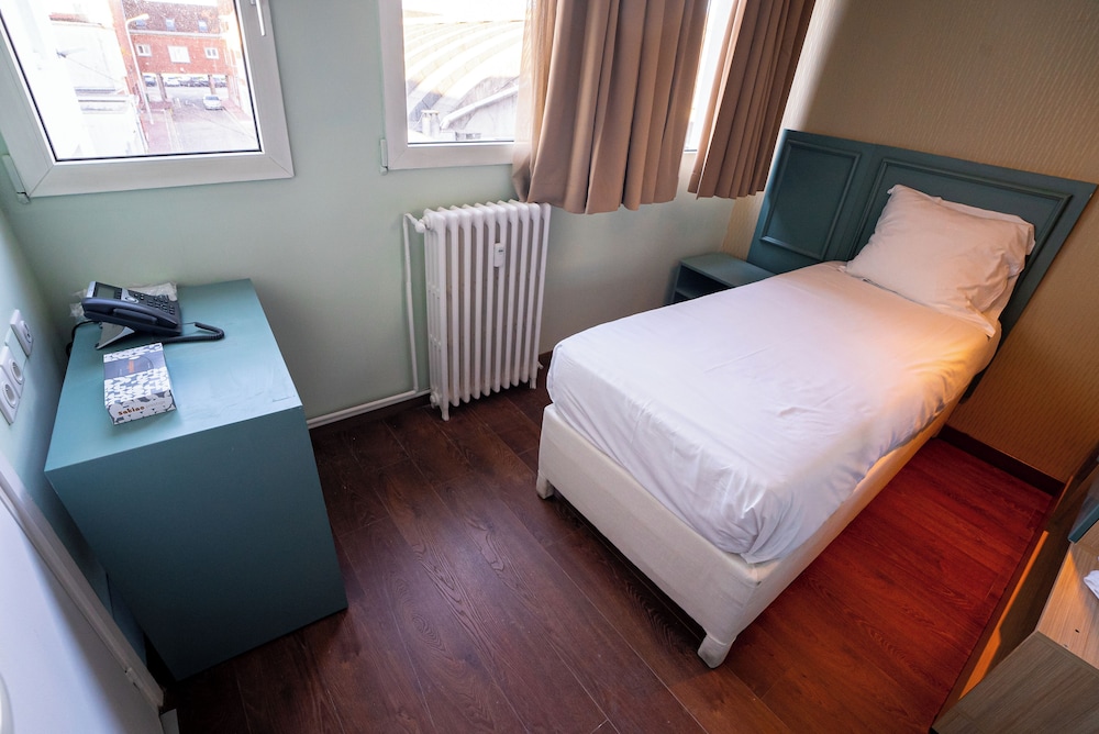 Single Room photo 3
