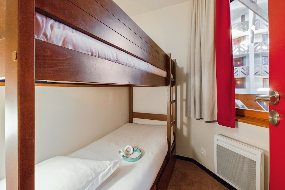 Apartment 6 people - 1 bedroom + 1 sleeping alcove photo 2