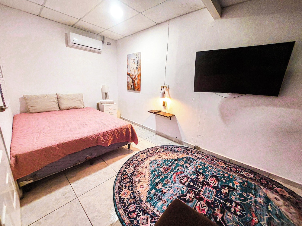 Comfort Room, 1 Bedroom