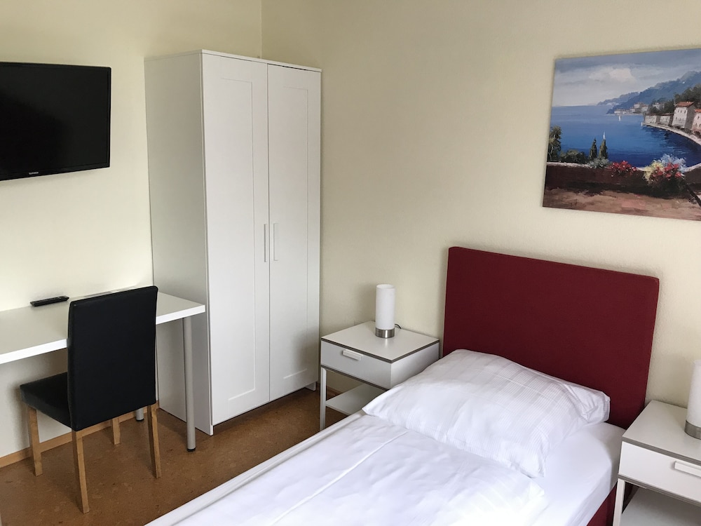 Double Room, Shared Bathroom photo 2
