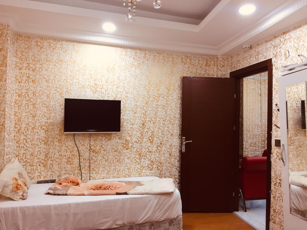 Apartment, Ground Floor photo 3