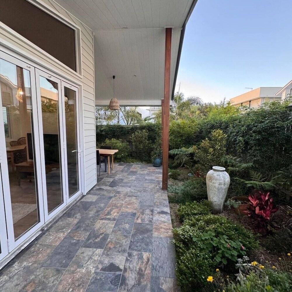 Luxury House, Garden View photo 2