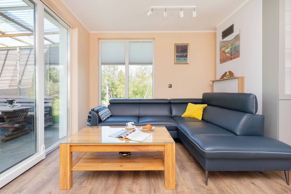 House, 2 Bedrooms, Terrace photo 1