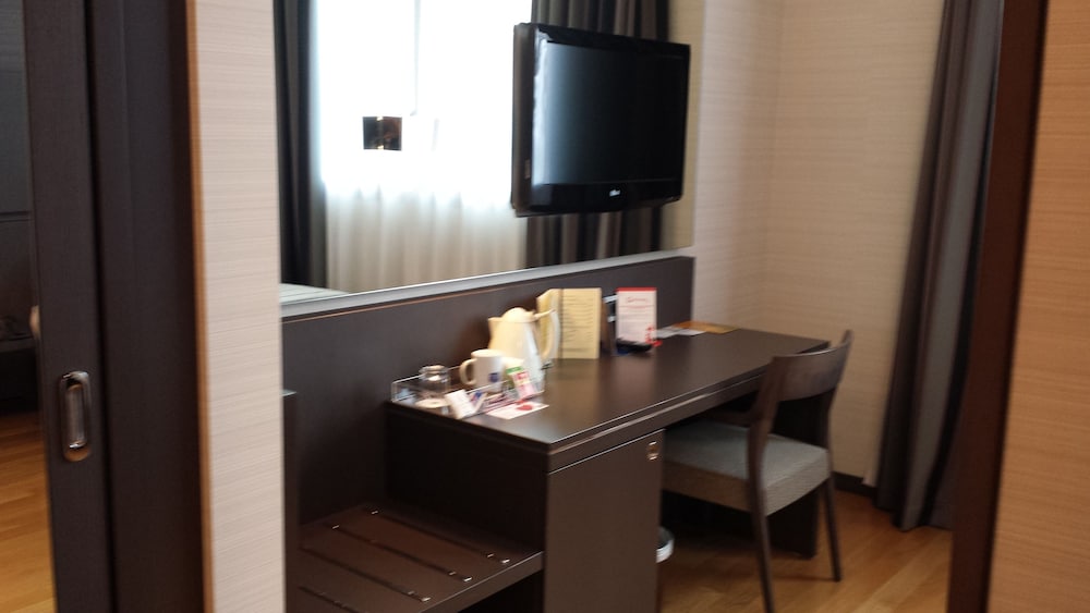 Superior Room, Multiple Beds - Photo 3