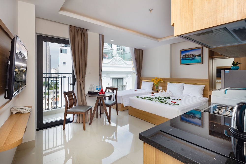 Deluxe Apartment