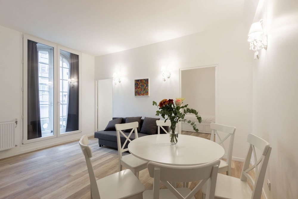 Apartment, Ensuite, City View (Notre Dame 3) photo 1