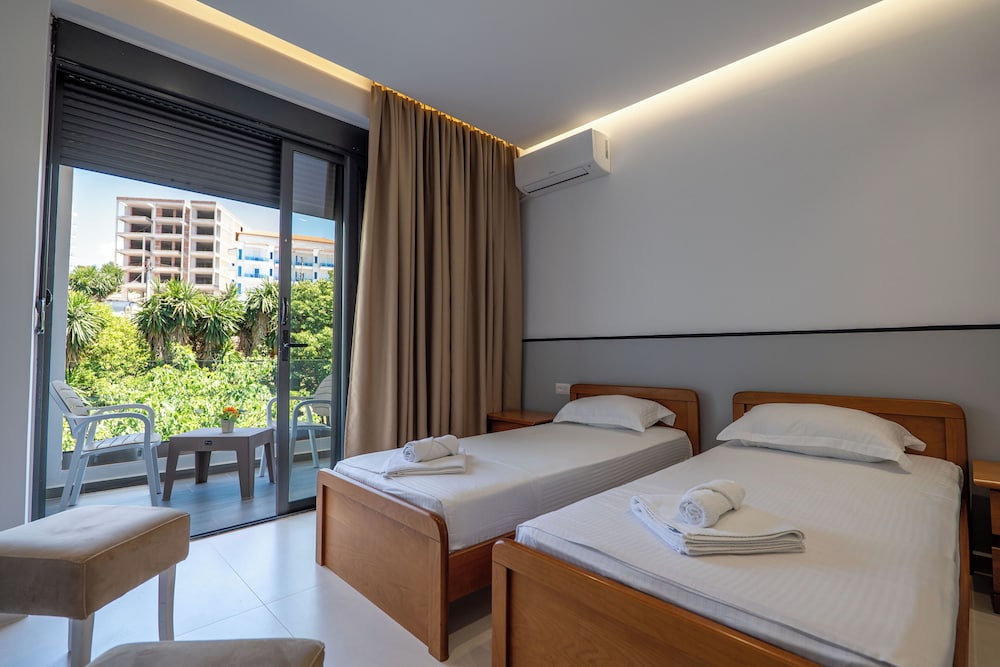 Twin Room, Garden View