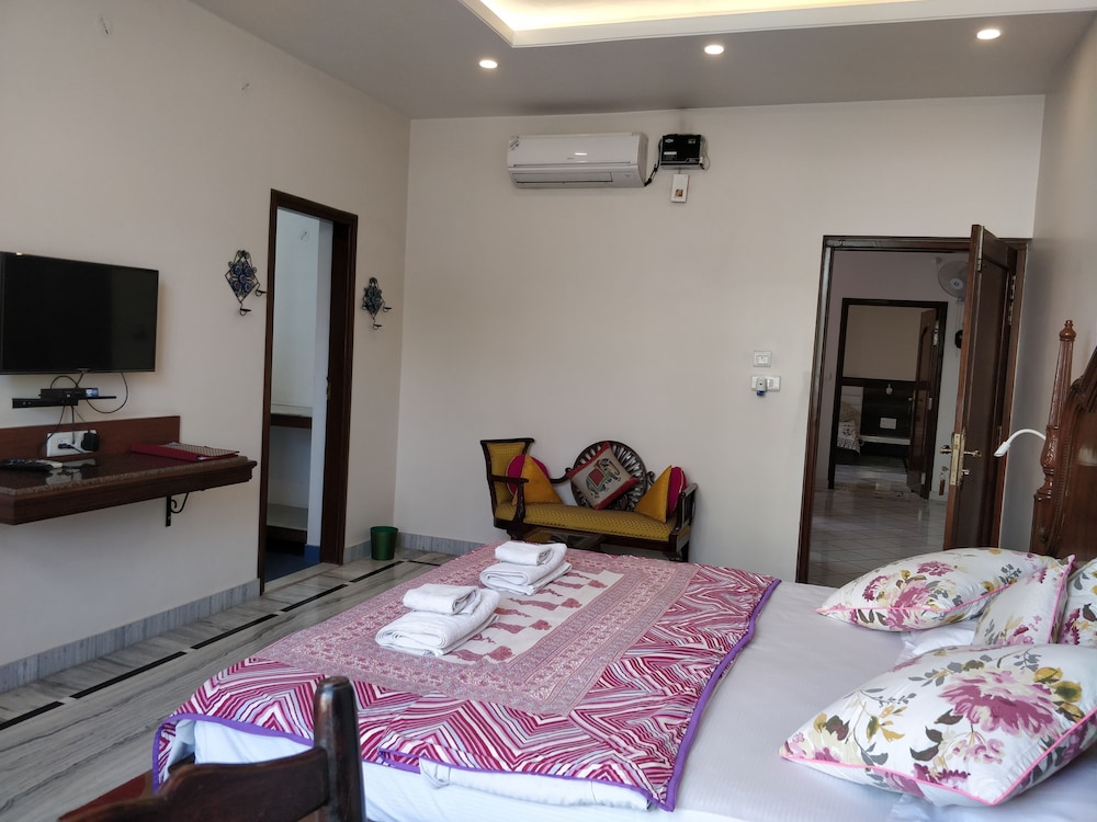 Super Deluxe Room - Photo 22