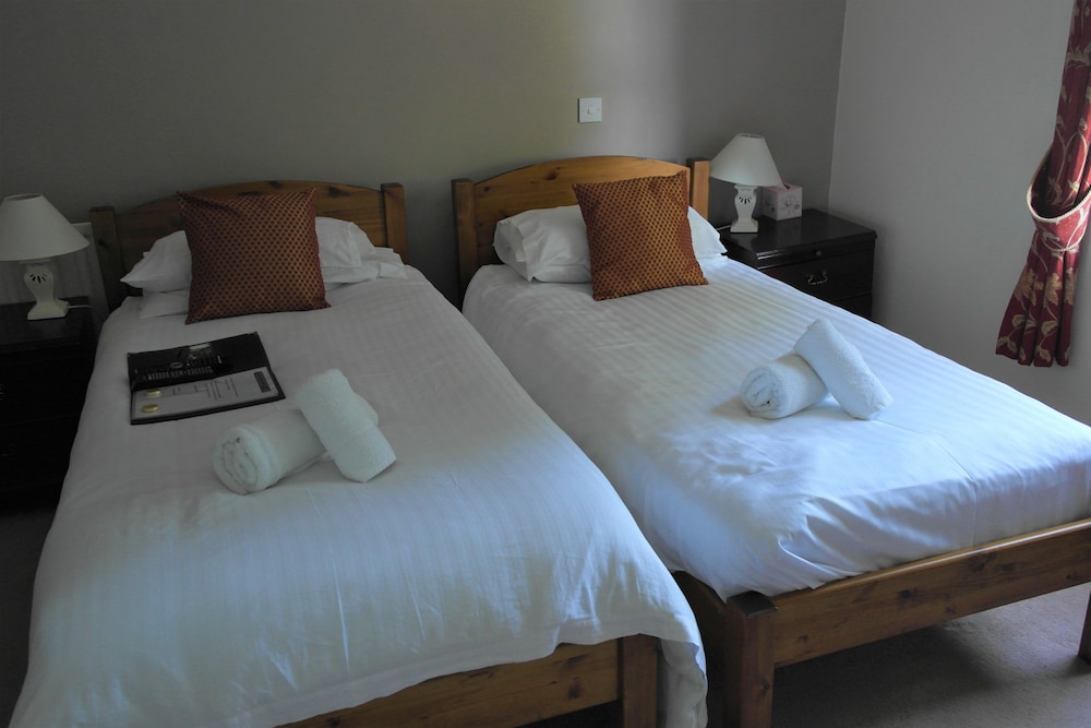 Twin Room (Heanton) photo 2