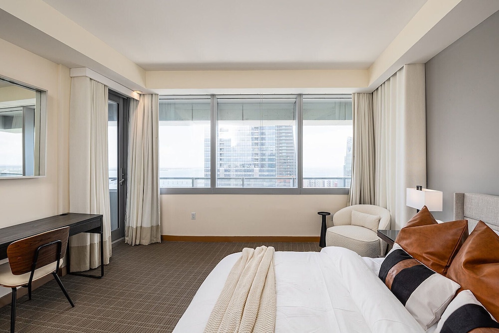 Premium Studio Suite photo 2