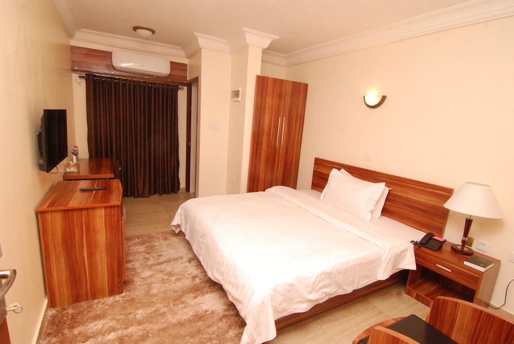 Double Room - Photo 6