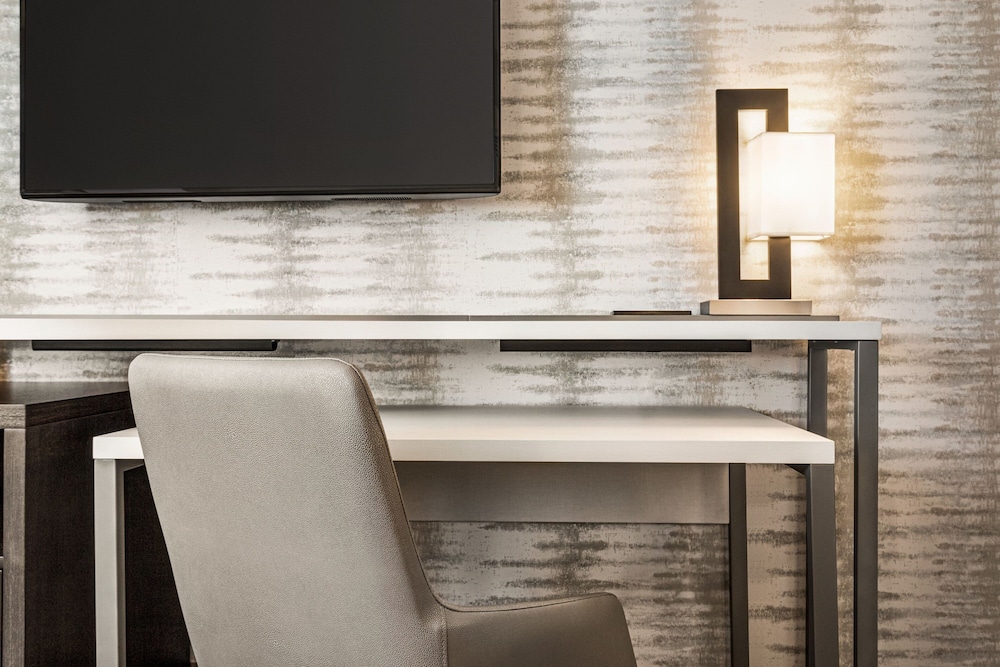 Executive Studio Suite, 1 Bedroom - Photo 3