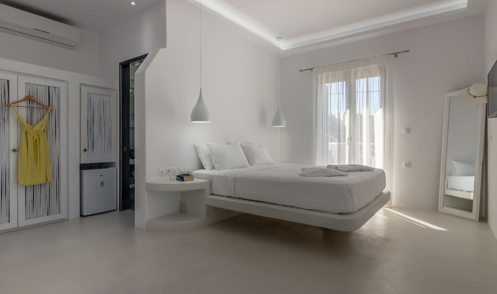 Deluxe Suite, Jetted Tub, Sea View