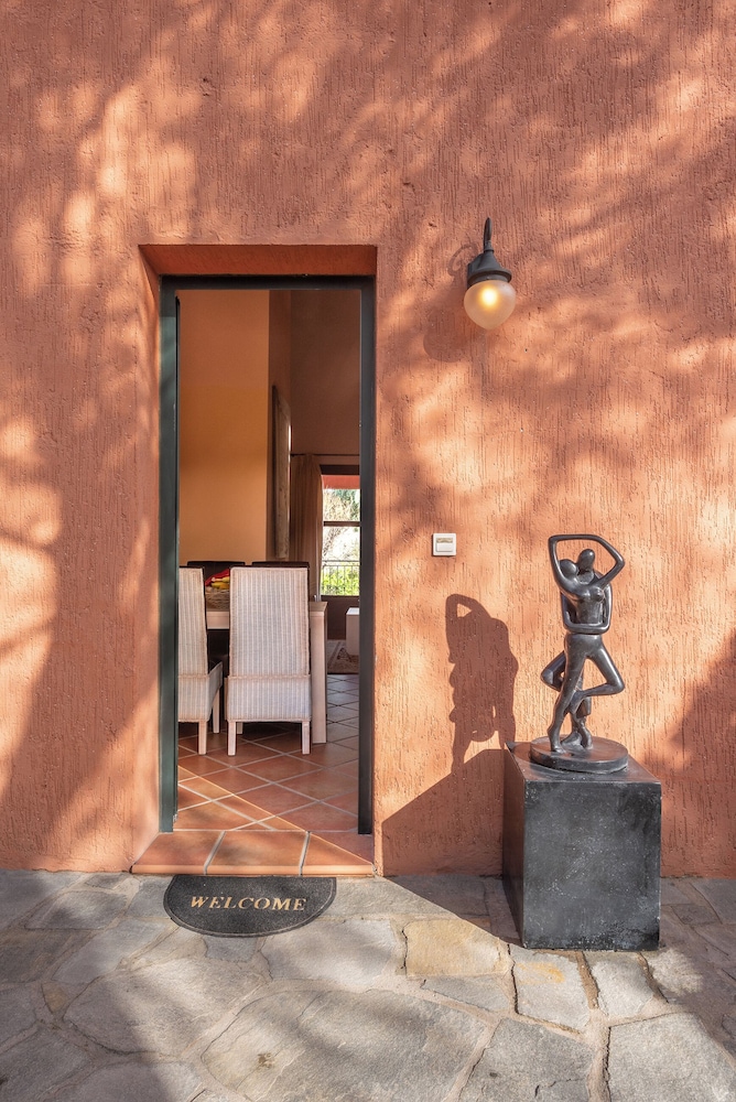 Two Bedroom Residence (Split Level) | 80m² photo 3