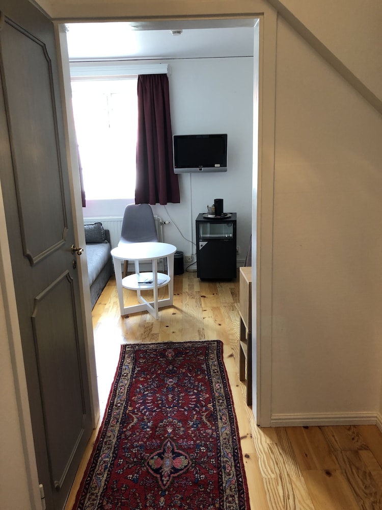 Single Room (with Sofa Bed) photo 3