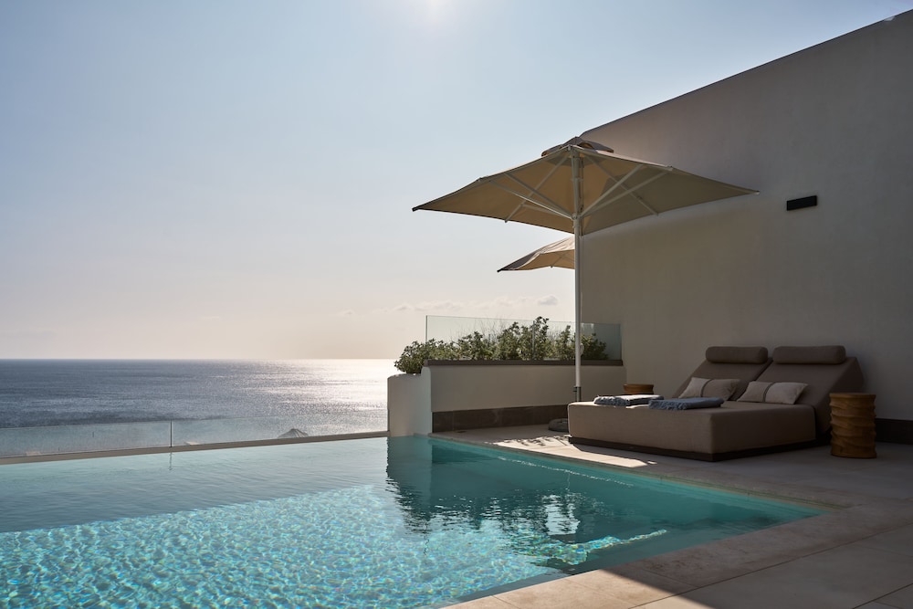 Panoramic Suite, Private Pool - Photo 6