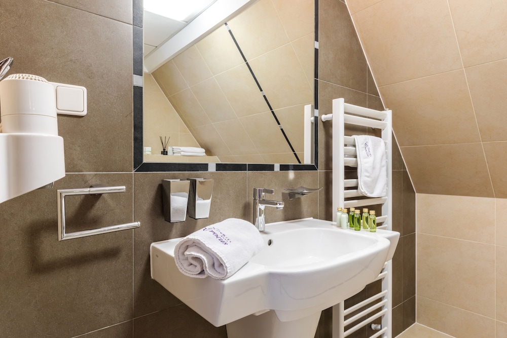 Double or Twin Room photo 2