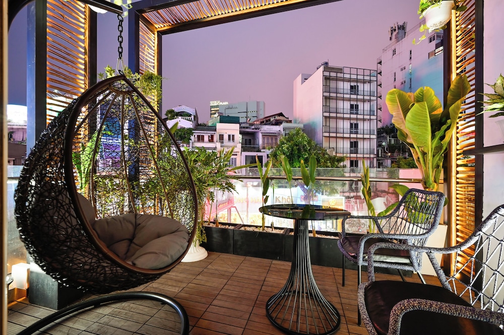 Premium Deluxe Double with Balcony photo 1