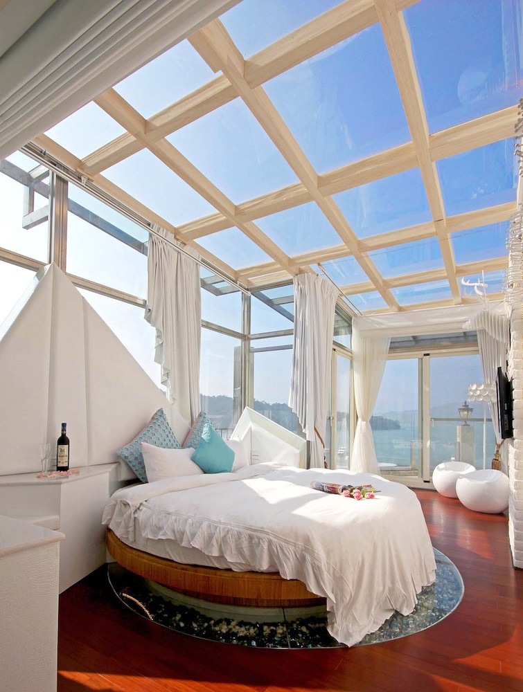 Design Room, 1 Double Bed, Balcony photo 1