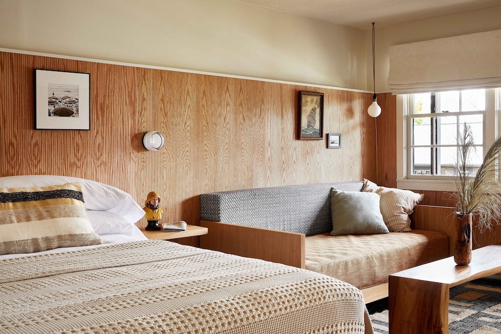 Deluxe Suite photo 1