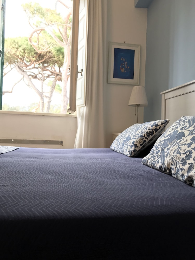 Basic Double Room, 1 Double Bed (Small) - Photo 1