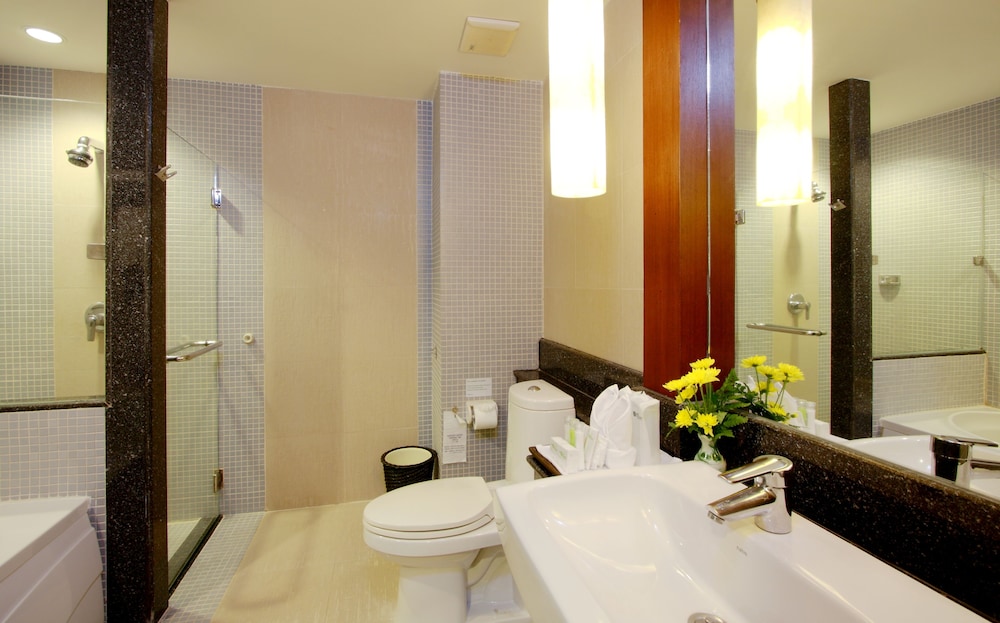 Premium Deluxe Room - Photo 20