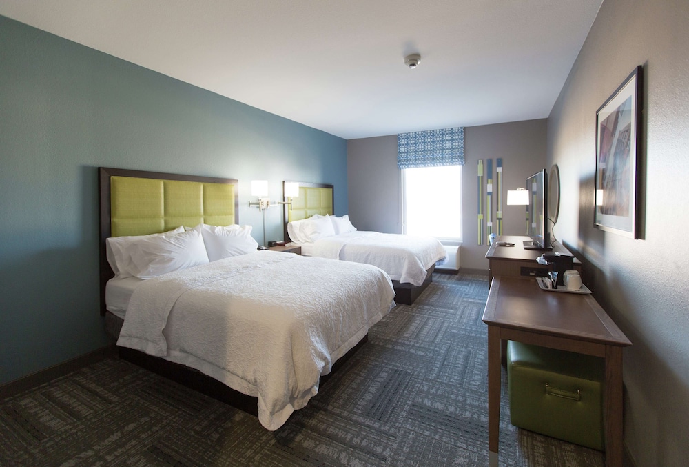 Room, 2 Queen Beds, Accessible, Bathtub (Mobility) photo 2