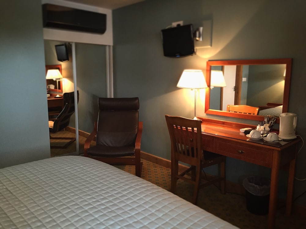 Classic Double Room, Ground Floor photo 3