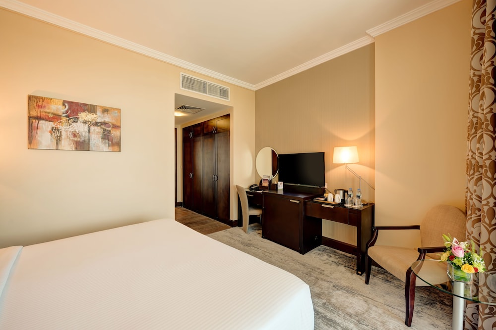 Executive Suite, Multiple Beds, City View photo 3