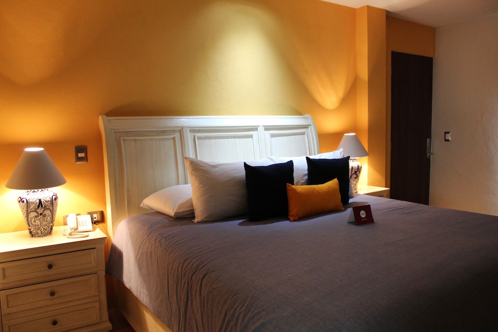 Luxury Room, 1 King Bed, Hot Tub