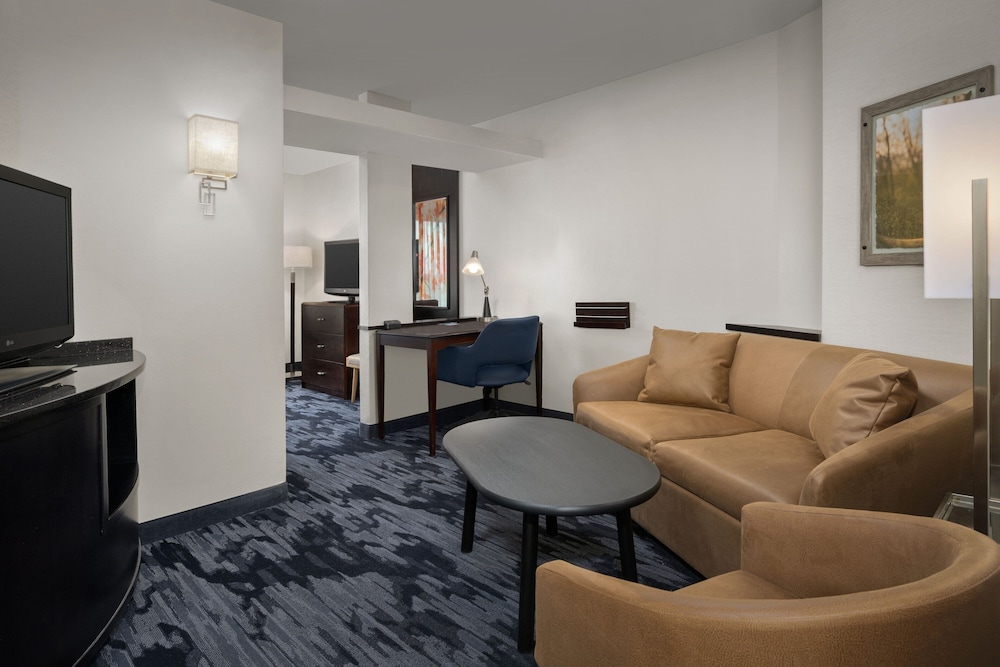 Suite, Multiple Beds - Photo 1