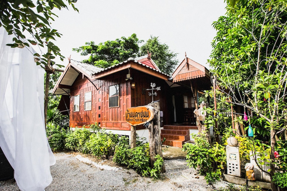 Nakhon Chum House