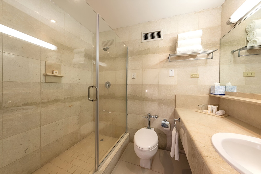 1 King Bed, Superior Room, City View - Photo 6