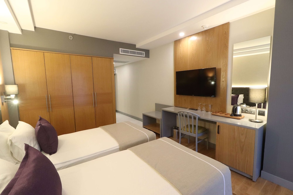 Deluxe Room, 1 Double Bed, Sea View - Photo 4