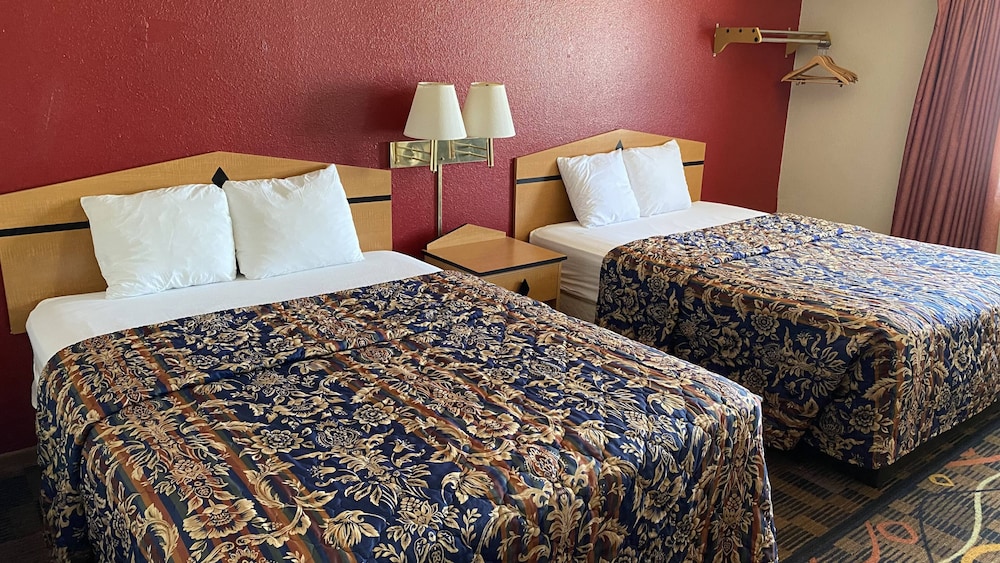 Double Room, 2 Queen Beds photo 1
