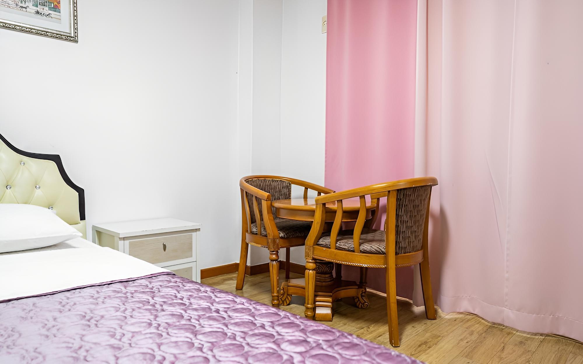 Room (Western-style room (double room)) - Photo 5