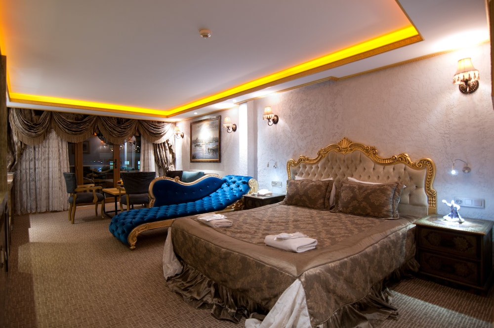 Deluxe Quadruple Room, Sea View photo 3