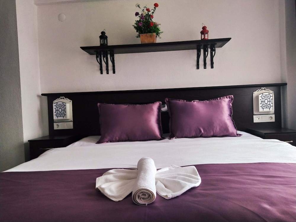 Grand Suite, Non Smoking, Garden View