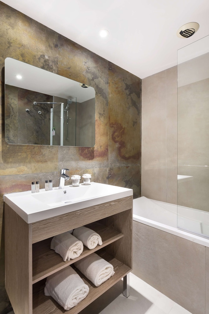 Twin Room - Photo 6