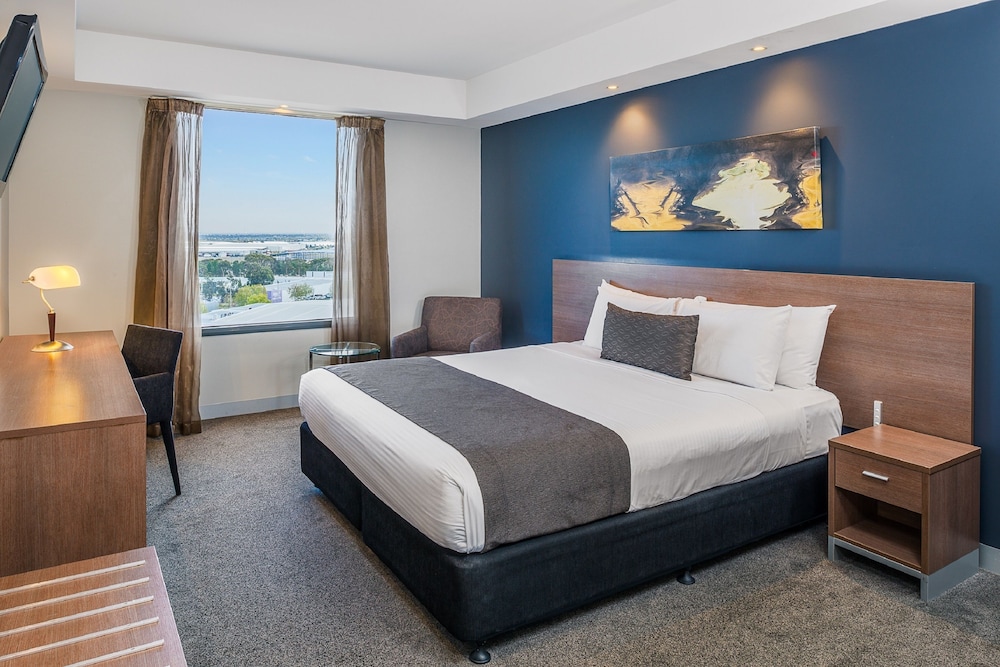Interconnecting Family Suite (Twin) - Photo 1