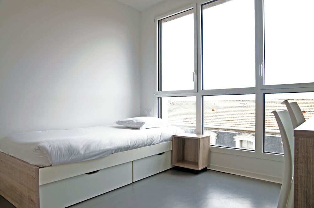 Super Economy Studio (Single Bed)