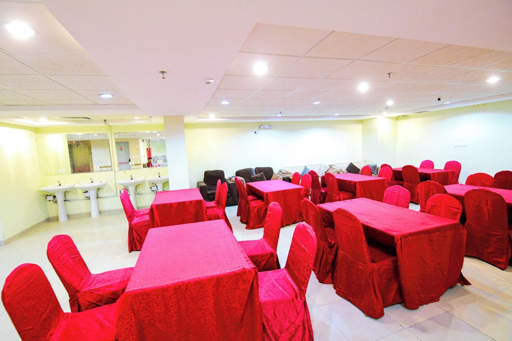 Basic Quadruple Room photo 2