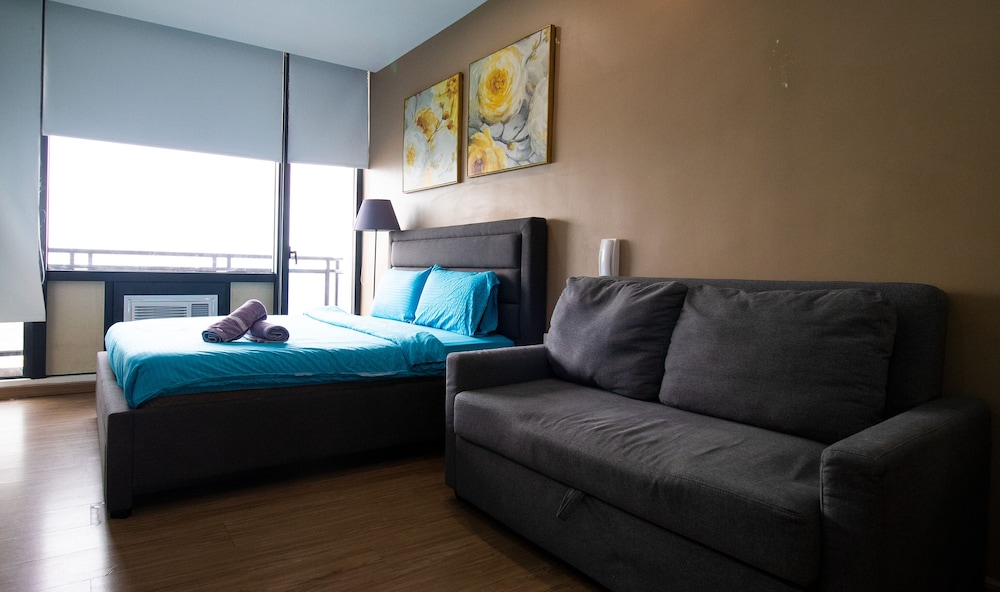 Deluxe Studio, Balcony, City View
