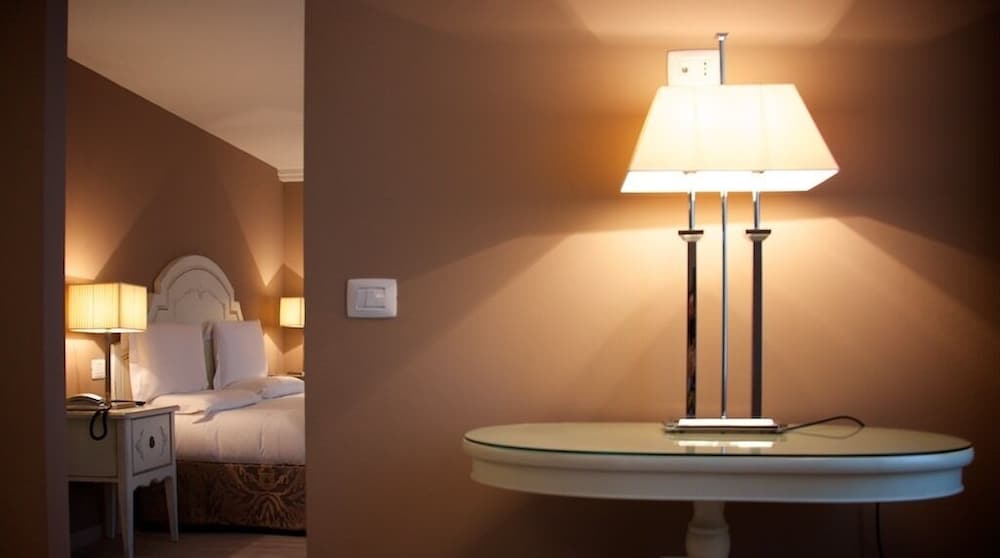 Executive Room - Photo 4