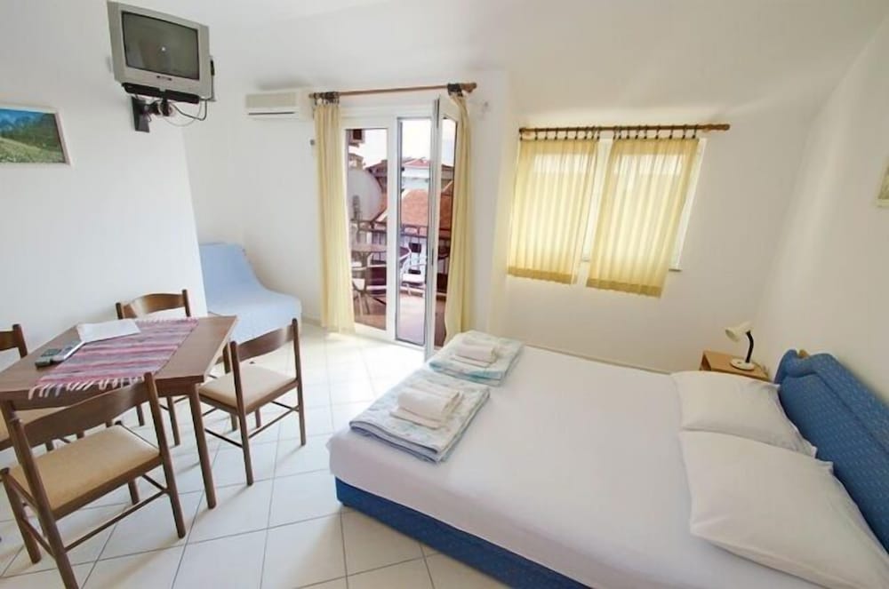 Standard Apartment, 1 Bedroom, Kitchen, City View (Teracce - for 5 persons)