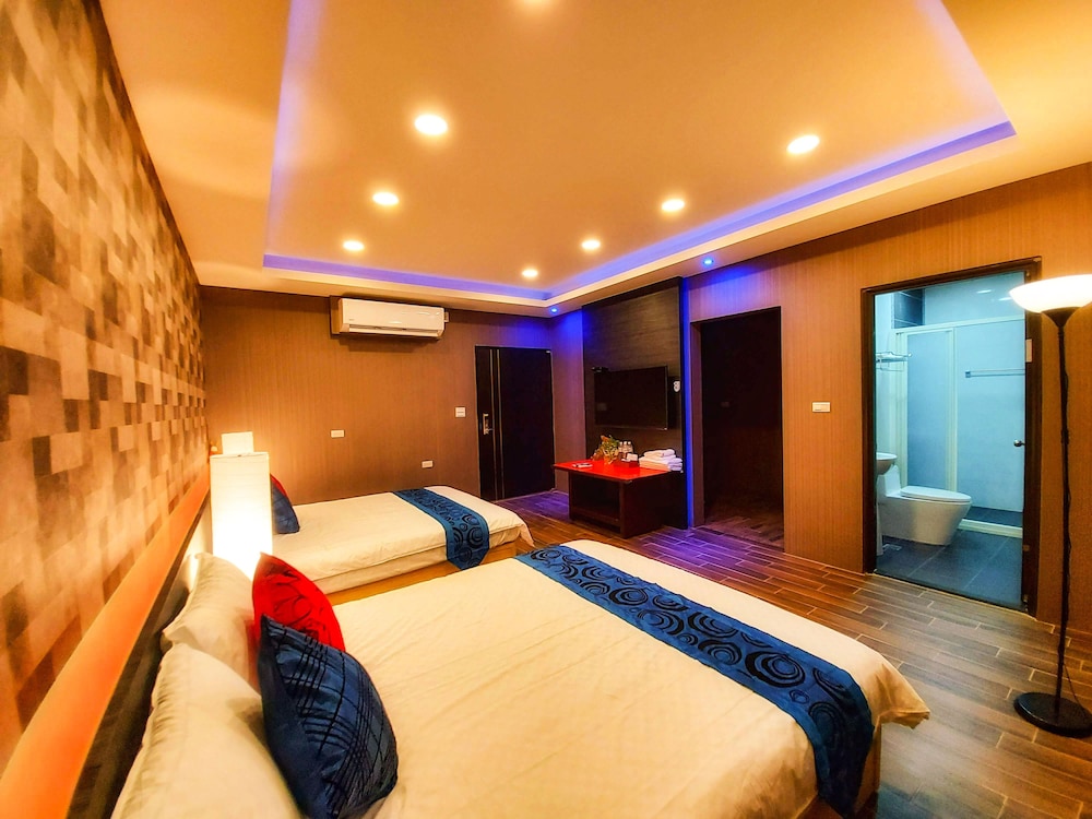Family Quadruple Room photo 2