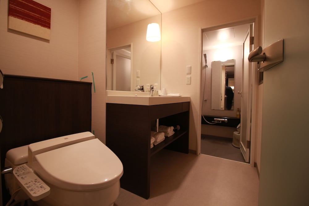 Deluxe Superior Twin Room, Non Smoking - Photo 6