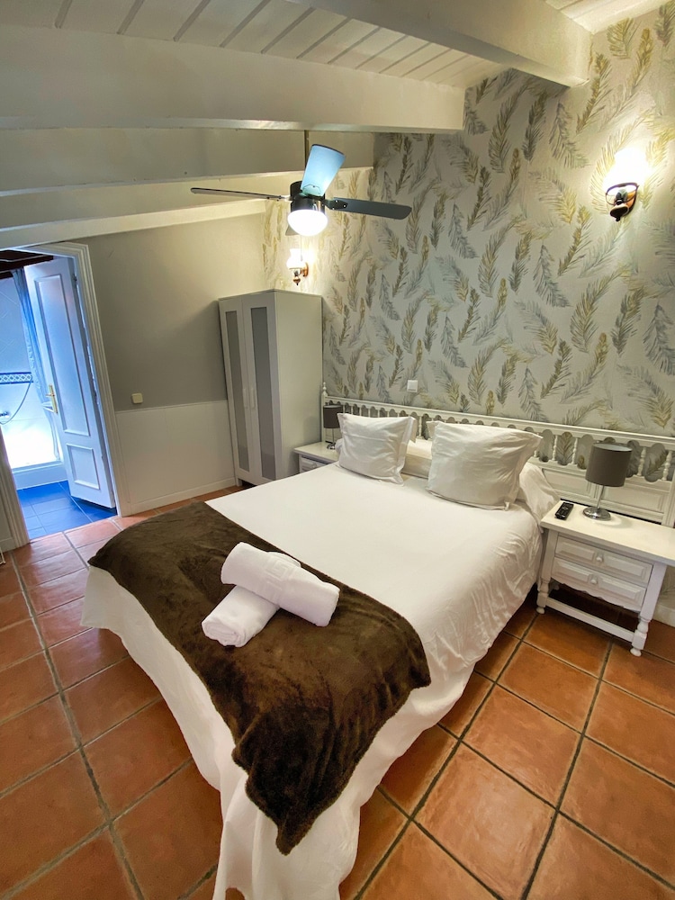 Double or Twin Room photo 2
