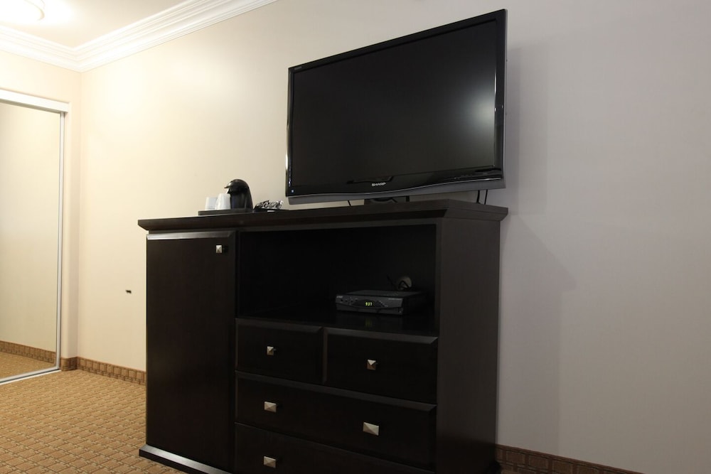 2 Twin Bed Accessible Non-Smoking photo 1