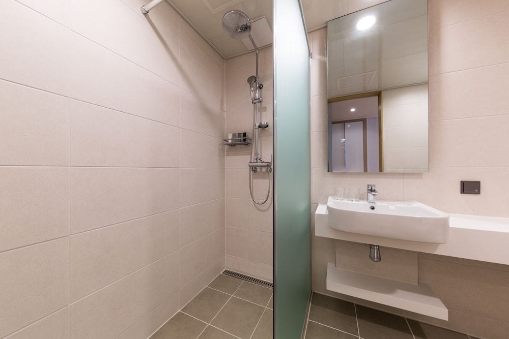 Family Suite, 2 Double Beds, Non Smoking photo 3